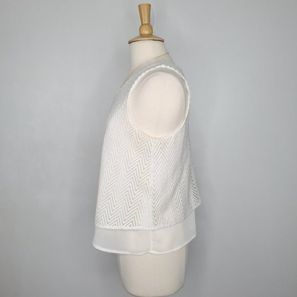 Candie's Cream Layered Chevron Lace Layered Sleeveless Top, Size L - Picture 5 of 10
